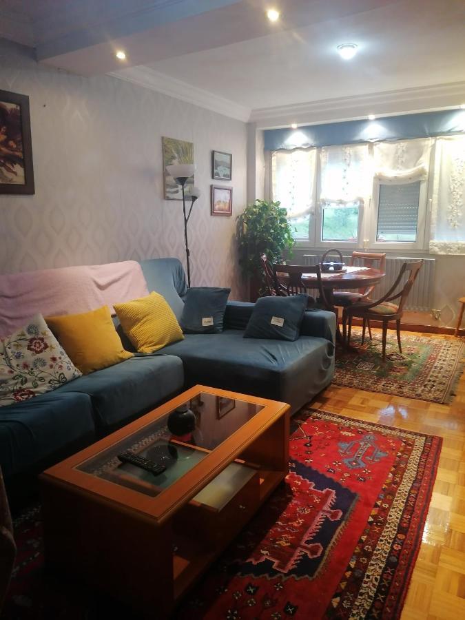 Alojamiento Nedymar Apartman Oviedo Kültér fotó